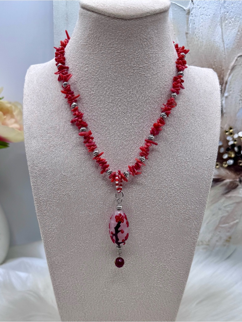 Red Coral Chip Floral Design Pendant Statement Necklace 14” Non-adjustable